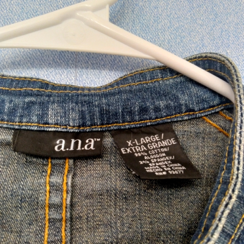a.n.a Denim Jacket Button Front Fitted Western Jean Jacket X-Large